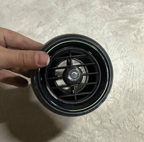 Решітка повітроводу 64229262413 BMW