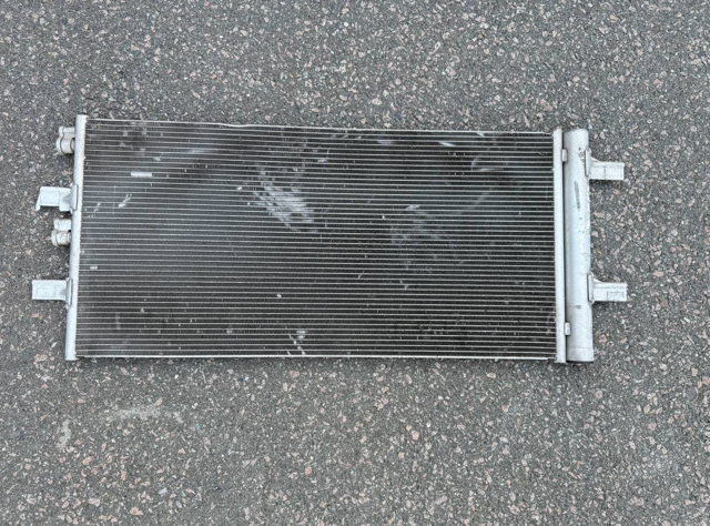 Трубопроводи і радіатор кондиціонера 64509271204 BMW