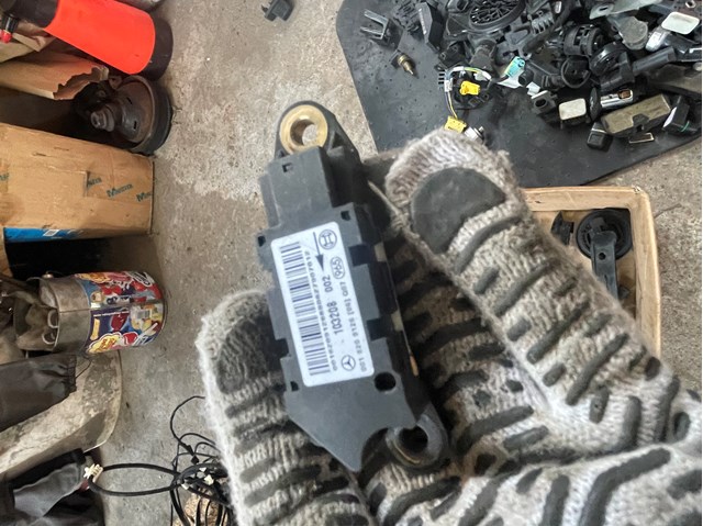 Датчик подушки безпеки 0018209126 MERCEDES