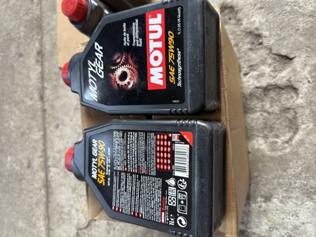 Масло варіатора 100093 MOTUL