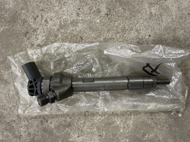 Форсунка паливна 7810702 BMW