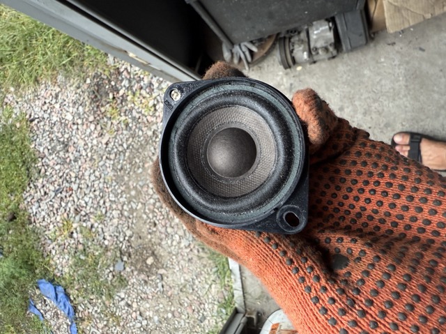 Гучномовець 8T0035397 VAG