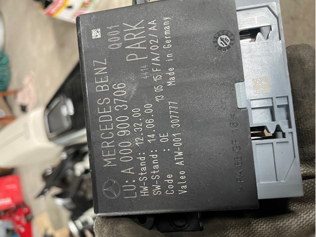 Модуль (блок ЕБУ) управління парктроніком A0009003706 MERCEDES
