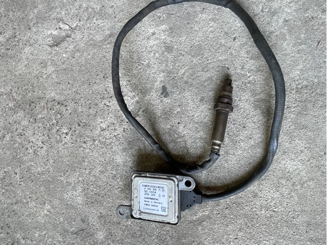 Датчик оксидів азоту NOX, задній A0009057100 MERCEDES