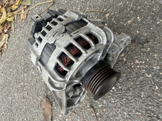 Авто генератор A0009063322 MERCEDES