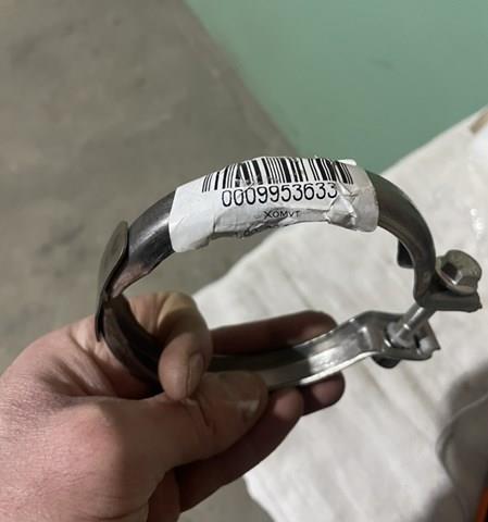 Хомут кріплення каталізатора до турбіни A0009953633 MERCEDES