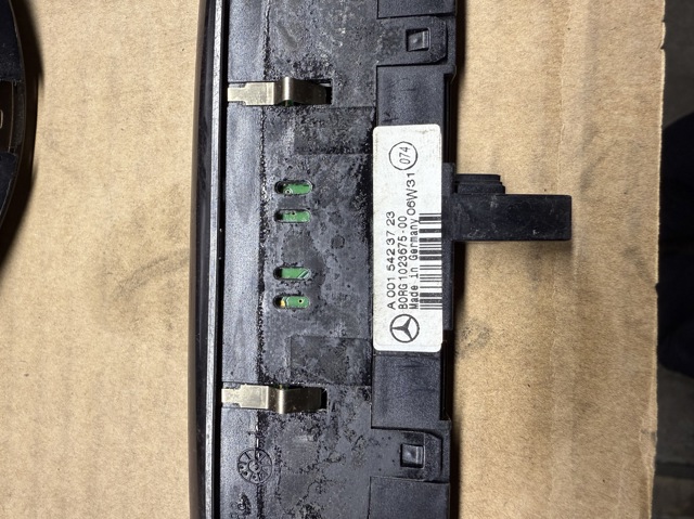 Дисплей парктроніка A0015423723 MERCEDES