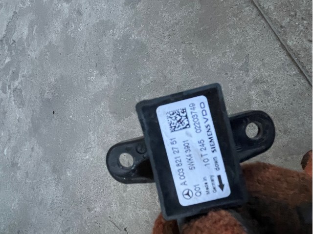 Датчик Айрбег передній A0038212751 MERCEDES