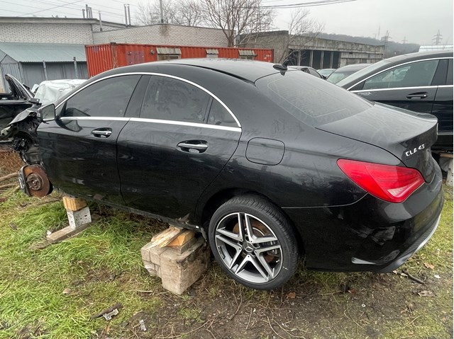 Бічна частина задня ліва A1176300121 MERCEDES