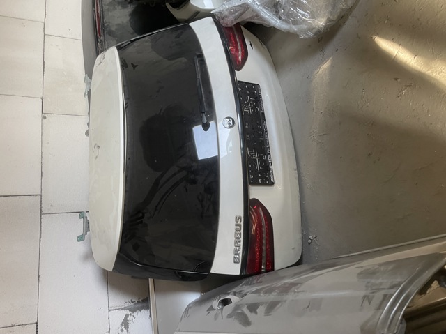 Важіль-поводок склоочисника заднього скла A1568200044 MERCEDES
