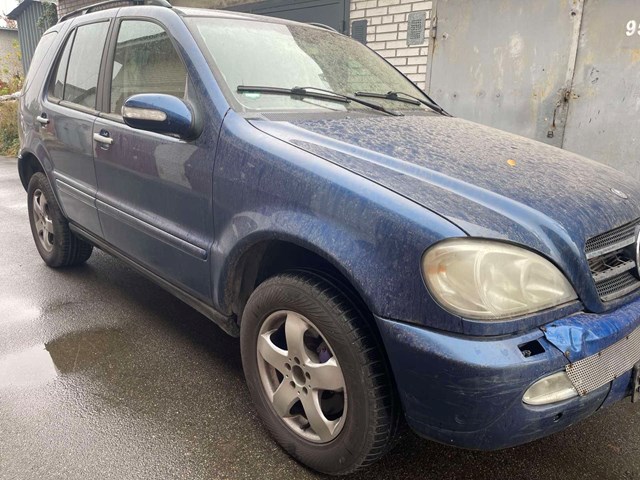 Переднє праве крило A1638802006 MERCEDES