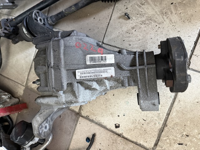 Диференціал задній A1643500314 MERCEDES