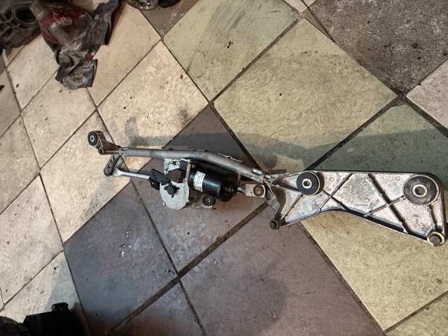 Трапеція двірників A1648200240 MERCEDES