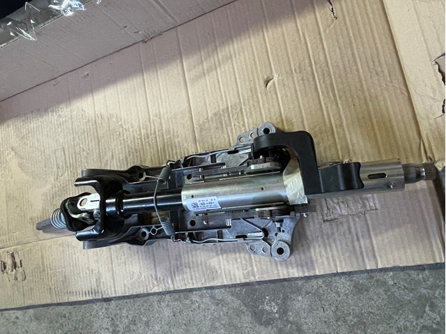 Колонка рульова A1664601016 MERCEDES