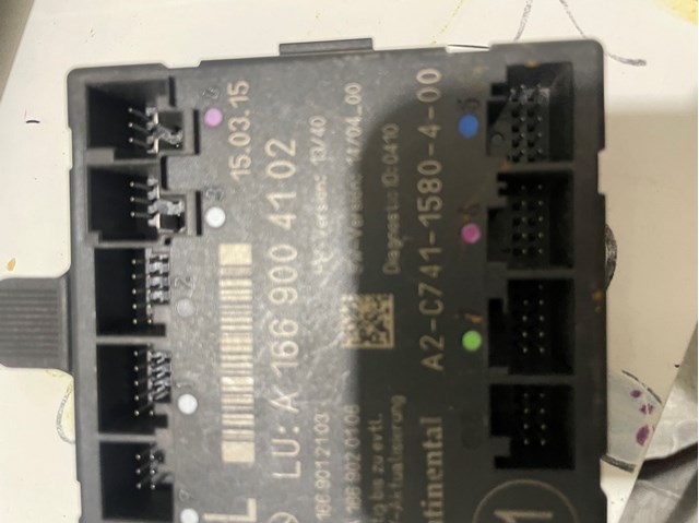 Блок комфорту передніх дверей A1669004102 MERCEDES