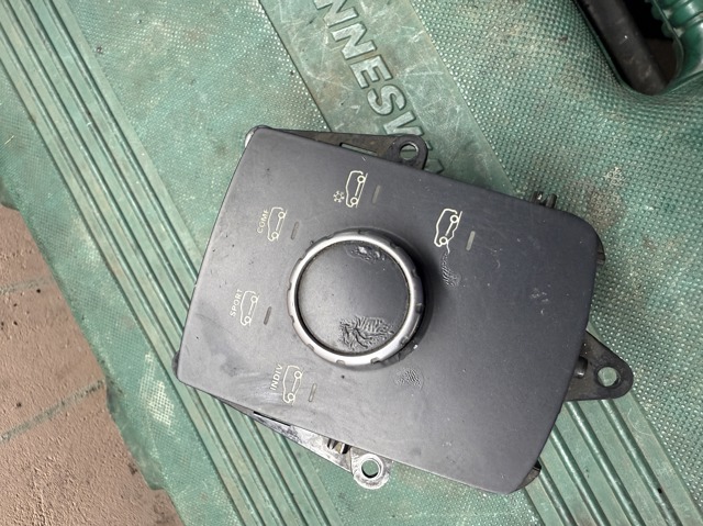 Блок кнопок центральної консолі A1669050003 MERCEDES