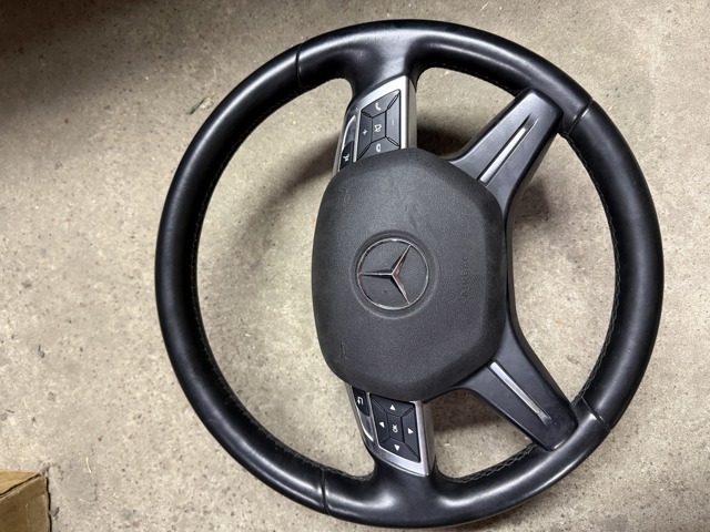 Блок кнопкових перемикачів кермового колеса A1669052900 MERCEDES