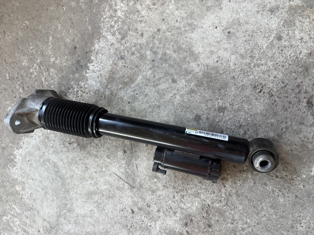 Стійка задня права A1673200402 MERCEDES