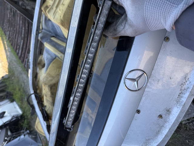 Додаткові задні стопи A2038200456 MERCEDES