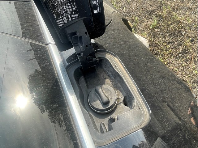 Мотор-привід відкриття лючка бака A2048205397 MERCEDES