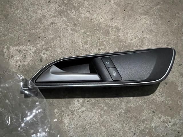 Вимикачі A2049058402 MERCEDES