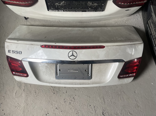 Кришка багажника кузова A2077500175 MERCEDES