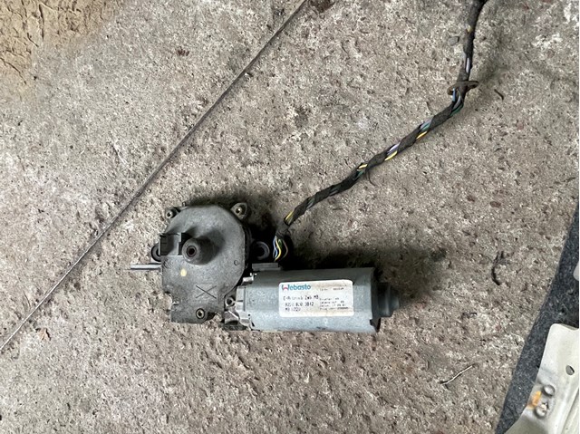 Двигун приводу люка A2208203842 MERCEDES