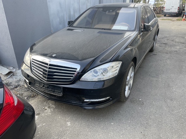 Огорожа, рамка під лобове скло A22188002059197 MERCEDES