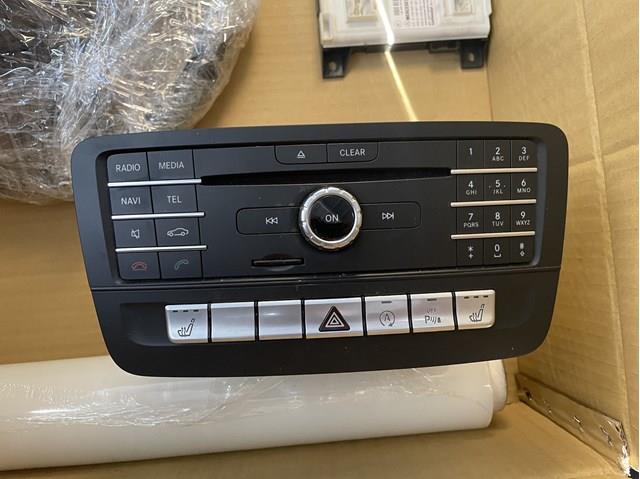 Блок кнопок центральної консолі A2469009219 MERCEDES