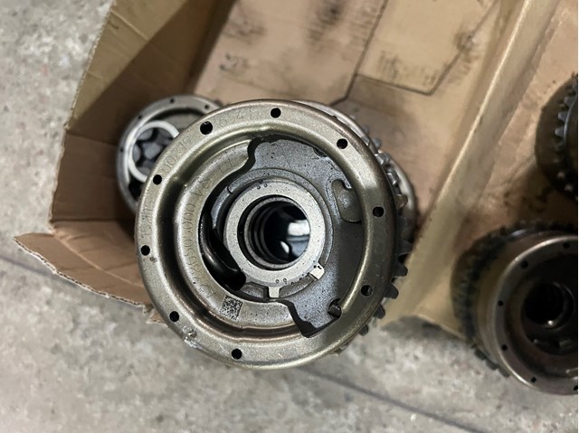 Зірка-шестерня розподільного валу двигуна, впускного лівого A2780505000 MERCEDES
