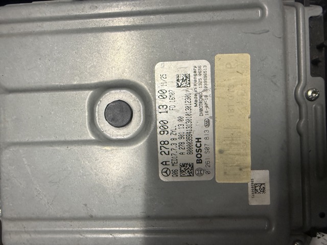 Блок двигуна A2789001300 MERCEDES
