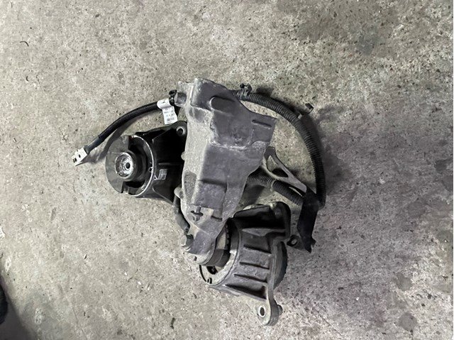 Права подушка двигуна A4472410013 MERCEDES