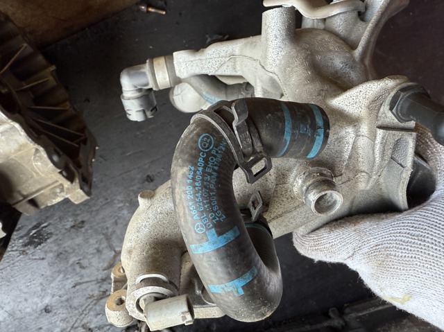 Шланг (патрубок) радіатор EGR, відведення A6512001482 MERCEDES