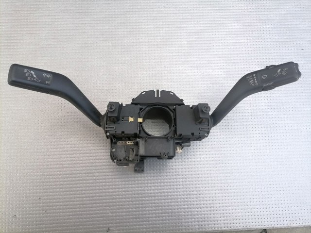 Перемикач підрульовий 3C5953513 VAG