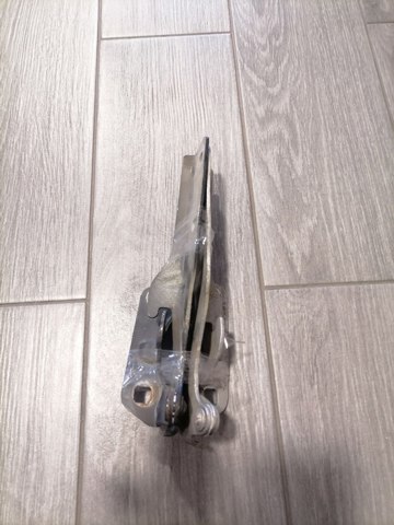 Петля капота, права 46782383 FIAT