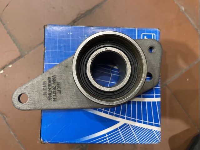 Паразитний провідний ролик VKM26101 SKF