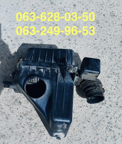 Патрубок повітряний, вихід повітряного фільтра 1388165J00 SUZUKI
