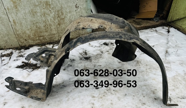 Підкрилок переднього крила, правий 638402Y000 NISSAN