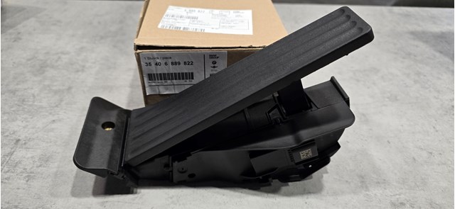Педаль акселератора 35406889822 BMW