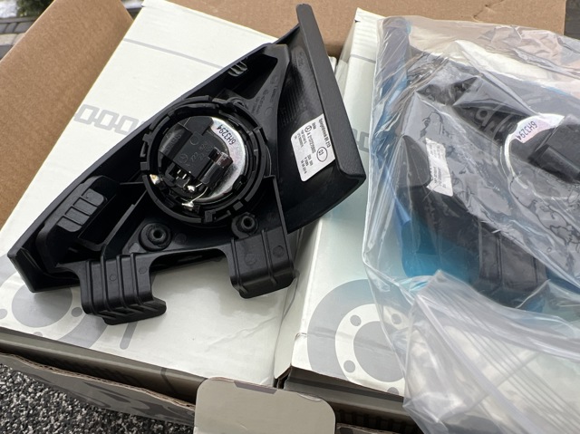 Динамік передньої двері A2228202200 MERCEDES