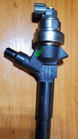 Форсунка інжектора 8973762703 DENSO