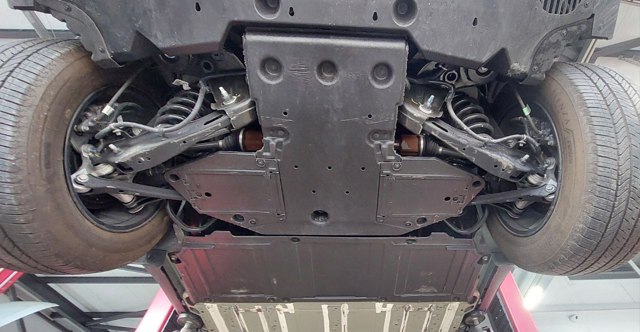 Захист днища, середня частина 85658641 GM