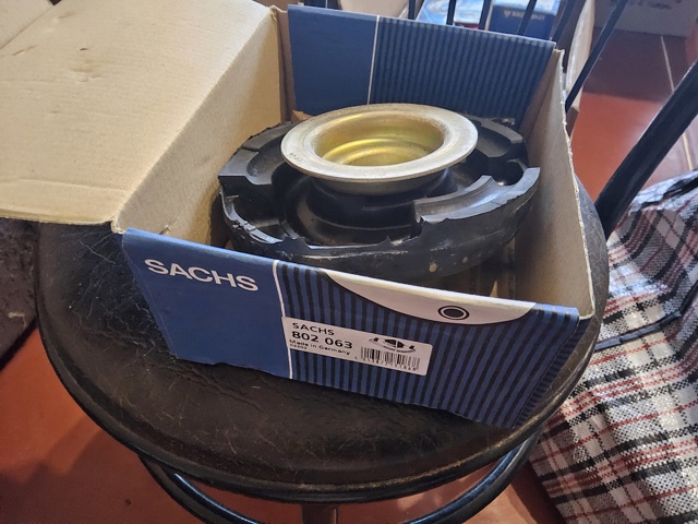 Подушка амортизатора переднього 802063 SACHS