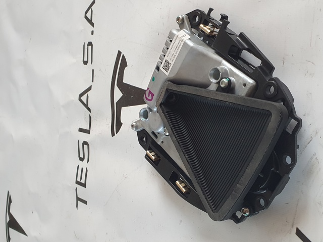 Камера заднього виду 103848290N TESLA