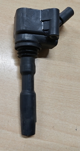 Котушка запалювання 04E905110M VAG