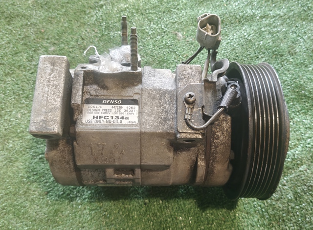 Компресор кондиціонера 4472204063 TOYOTA