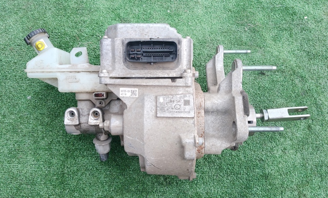 Циліндр головний гальма (Гідротормоз) 460074NP8B NISSAN