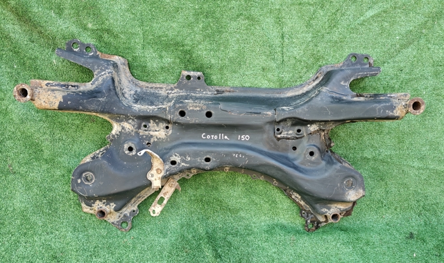 Передня балка Тойота Рав 4 III