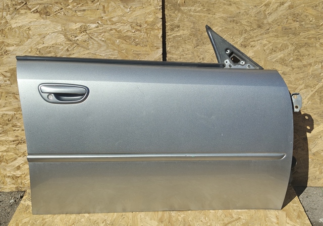 Дверка передня права 60009AG0209P SUBARU