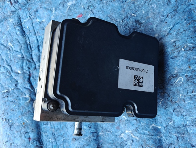 Блок управління АБС (ABS) 600636300C TESLA